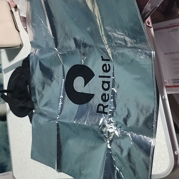 Realer Bag NWT Large Leather hobo bag/ crossbody 15x13x5 - Picture 13 of 13